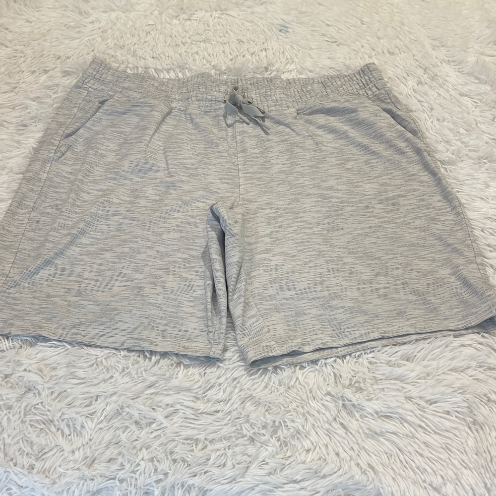 Mondetta Light Gray Athletic Shorts MENS XL PULL ON DRAWSTRING ELASTIC WAIST